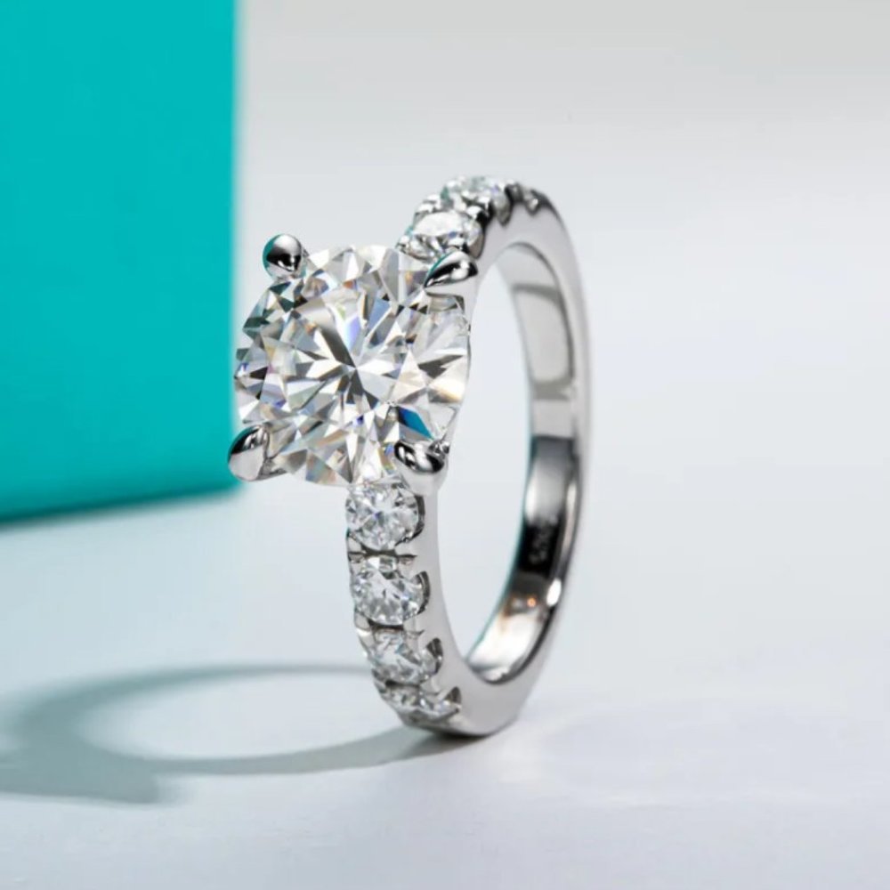 Certified 4.3 ct. t.w. Moissanite Diamond 4 Prone Solitaire Engagement Ring NEW - Picture 9 of 15
